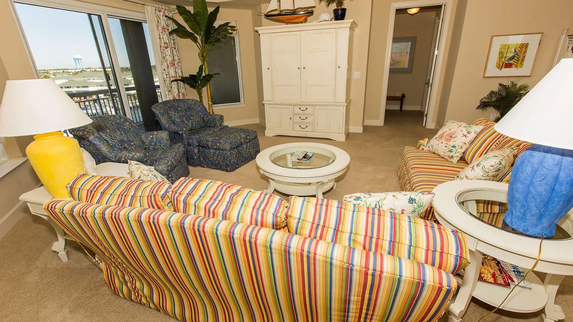 Harbor Landing By Holiday Isle Destin Hotel