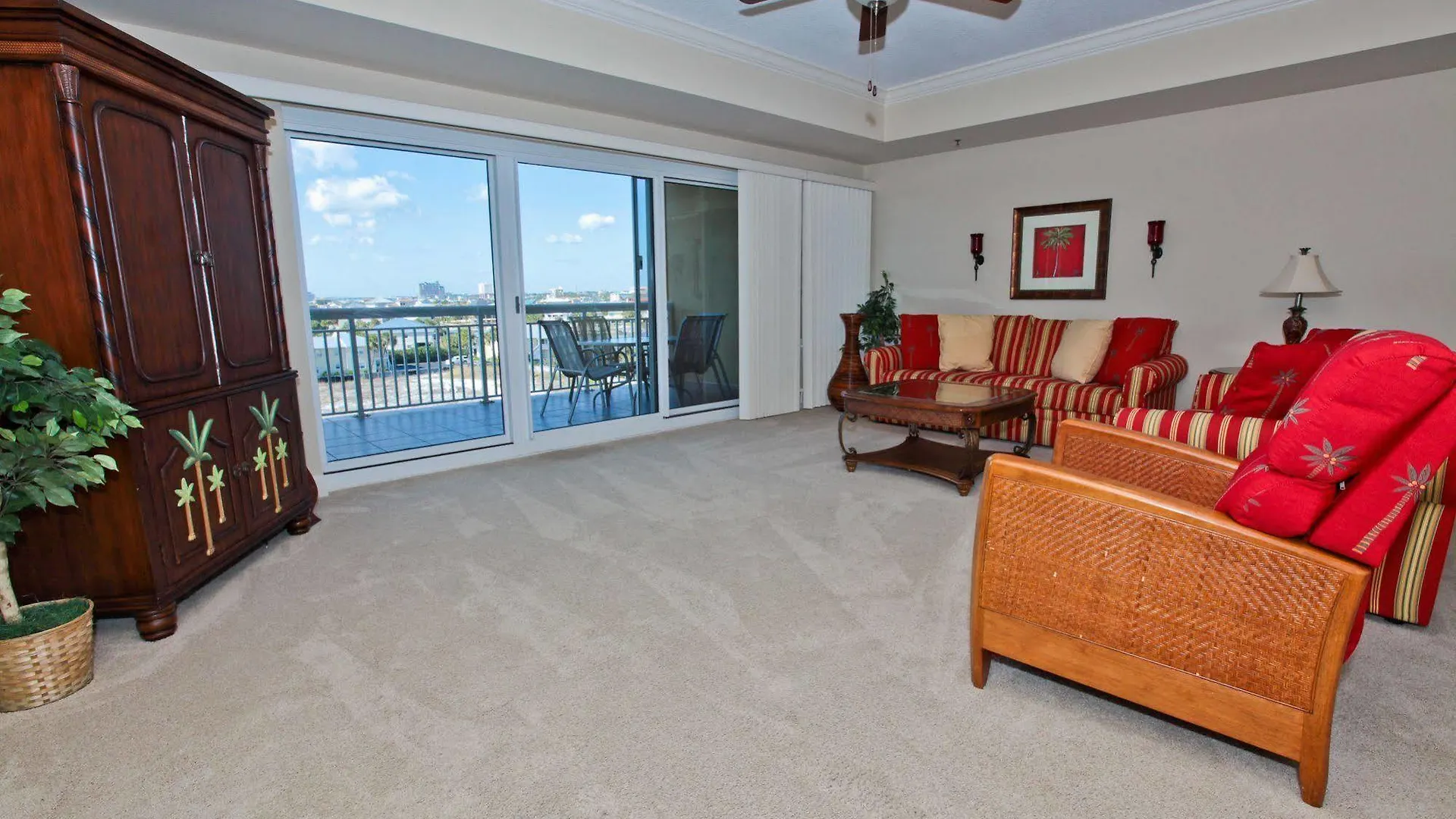 Harbor Landing By Holiday Isle Destin Hotel